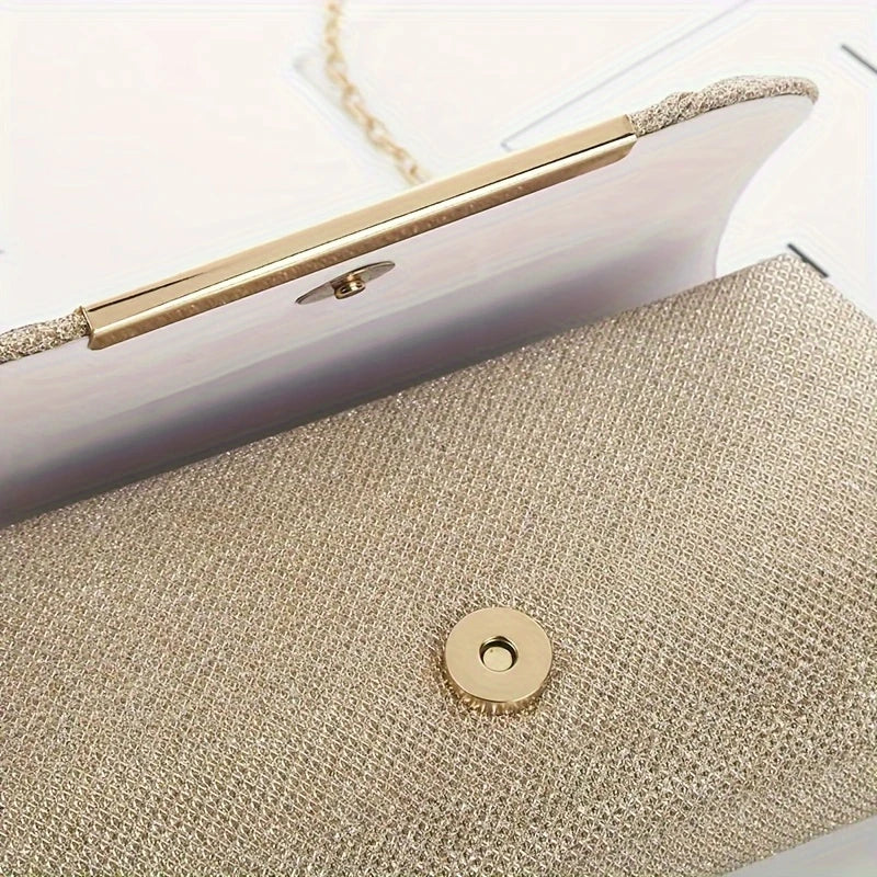 Elegant Evening Clutch With Fashionable Pleats